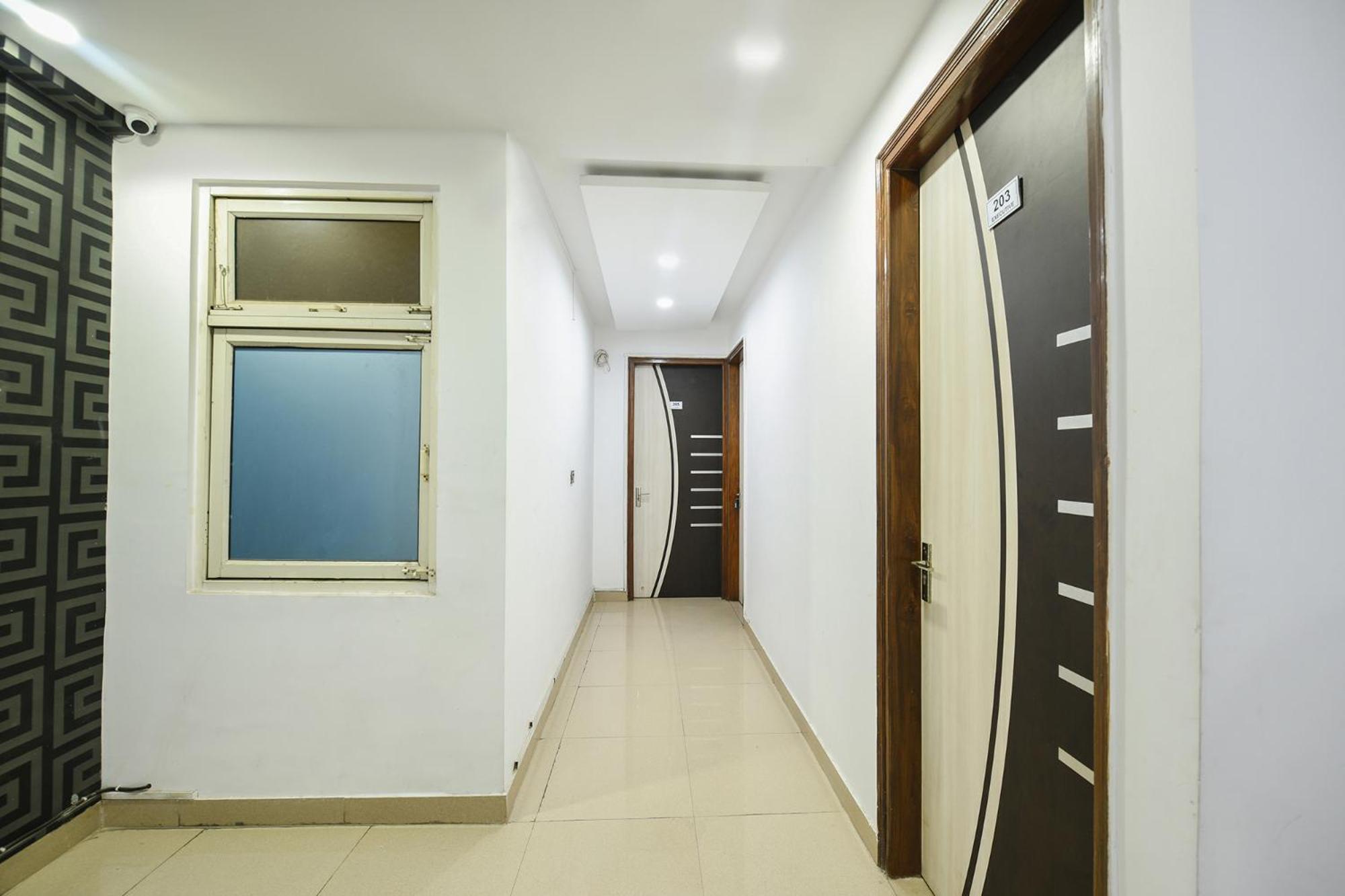 Fabhotel The Royal Residency New Delhi Exterior photo