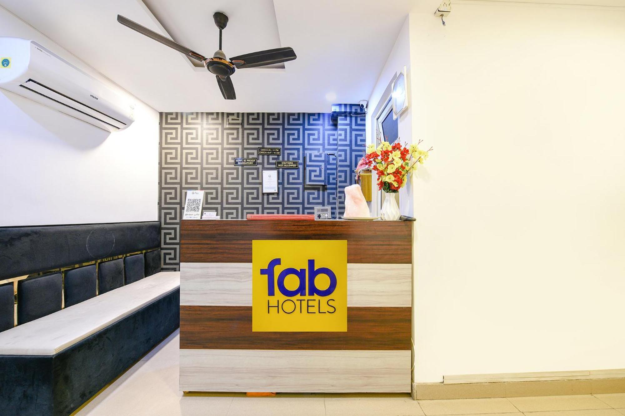 Fabhotel The Royal Residency New Delhi Exterior photo