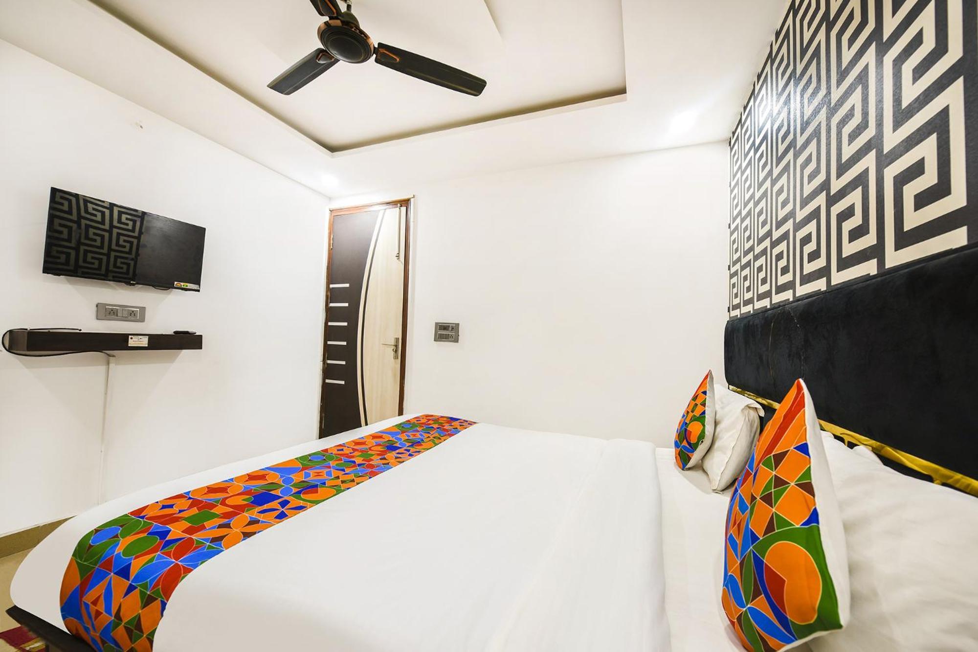 Fabhotel The Royal Residency New Delhi Exterior photo