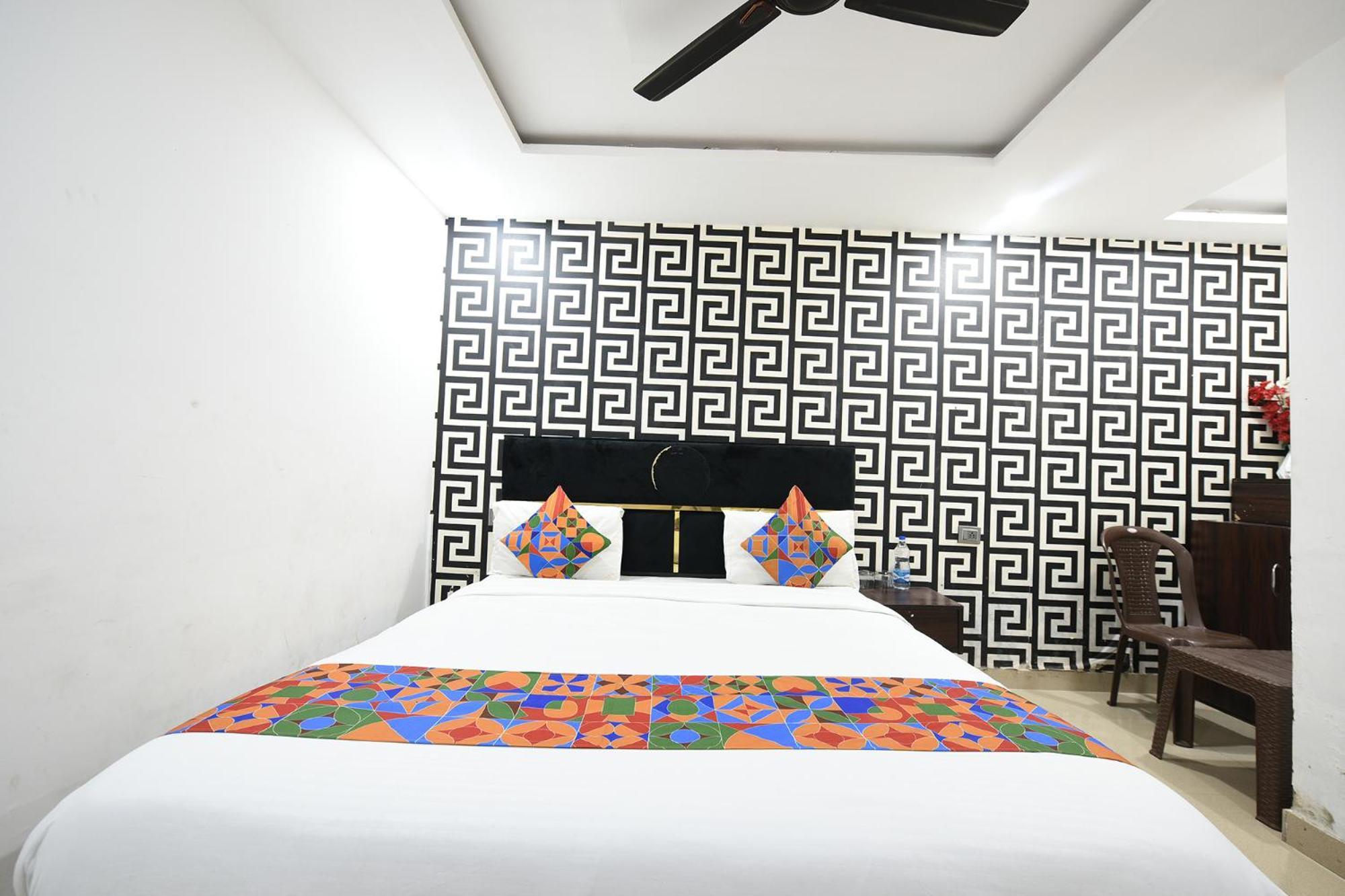 Fabhotel The Royal Residency New Delhi Exterior photo