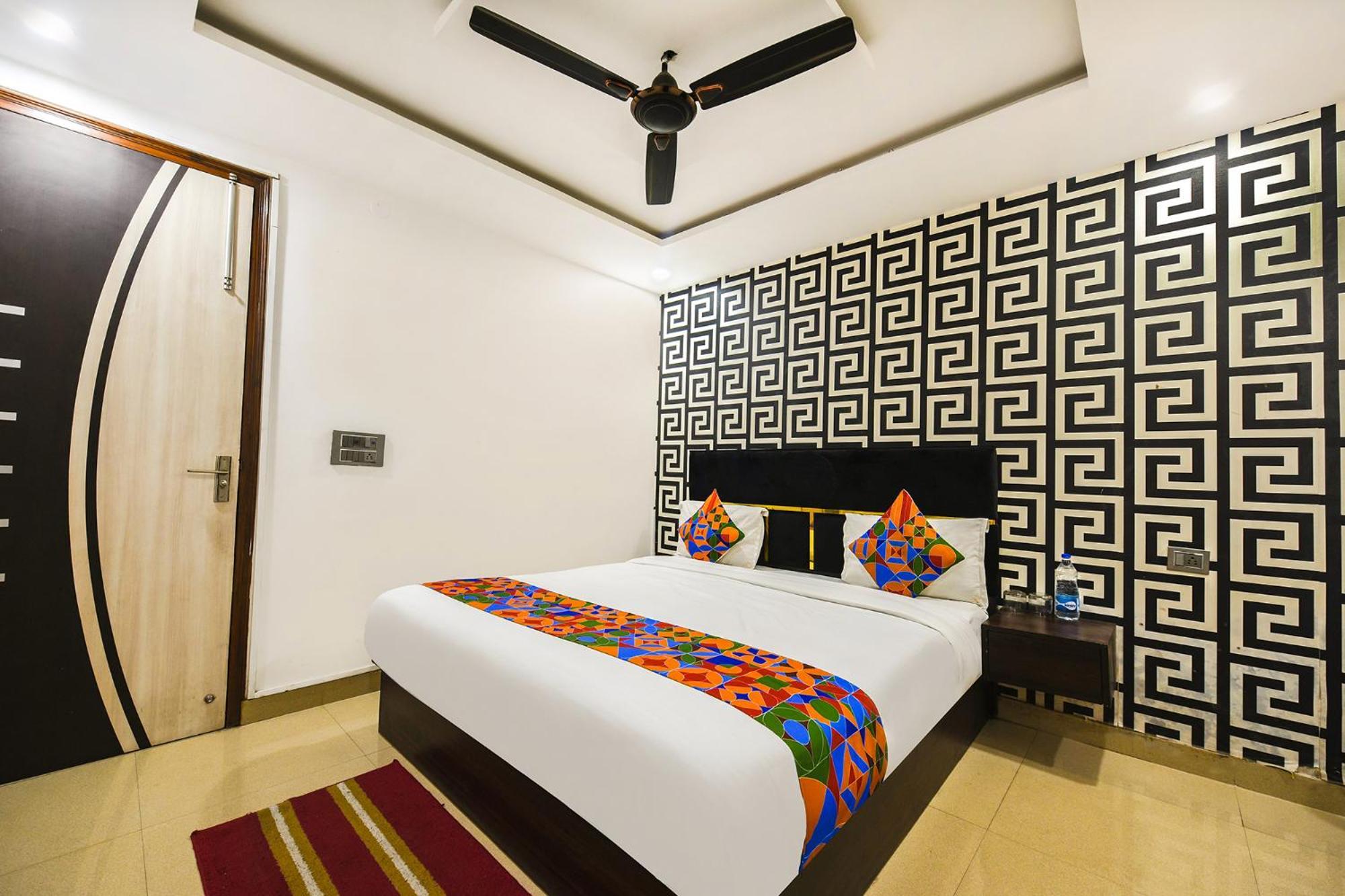 Fabhotel The Royal Residency New Delhi Exterior photo