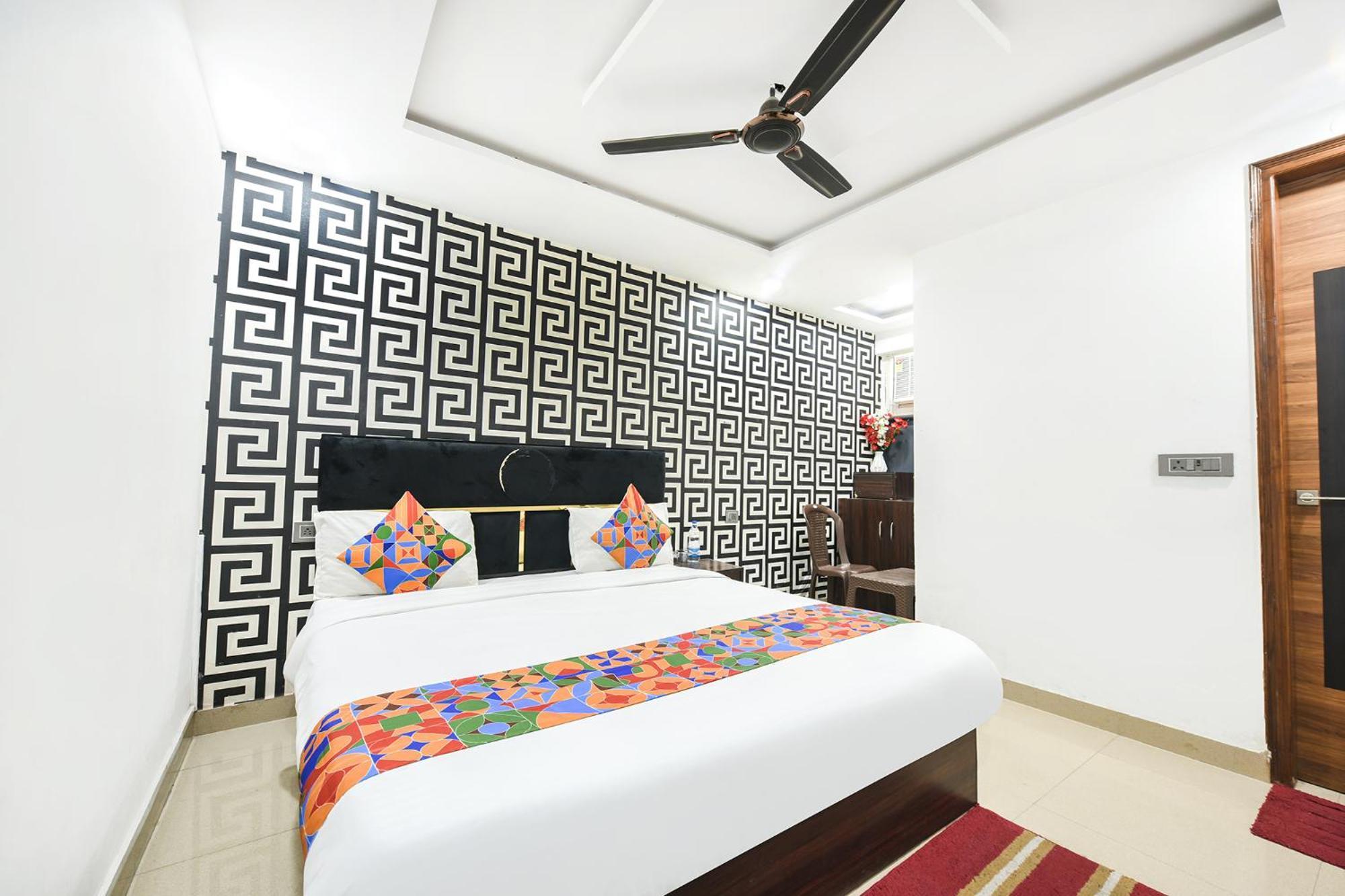 Fabhotel The Royal Residency New Delhi Exterior photo